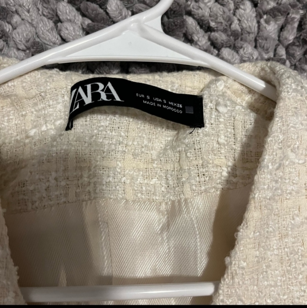 Zara Tweed Cream Blazer - Picture 2 of 4